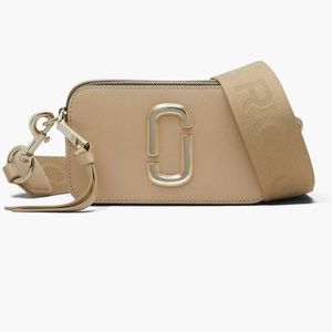 Marc Jacob’s snapshot purse